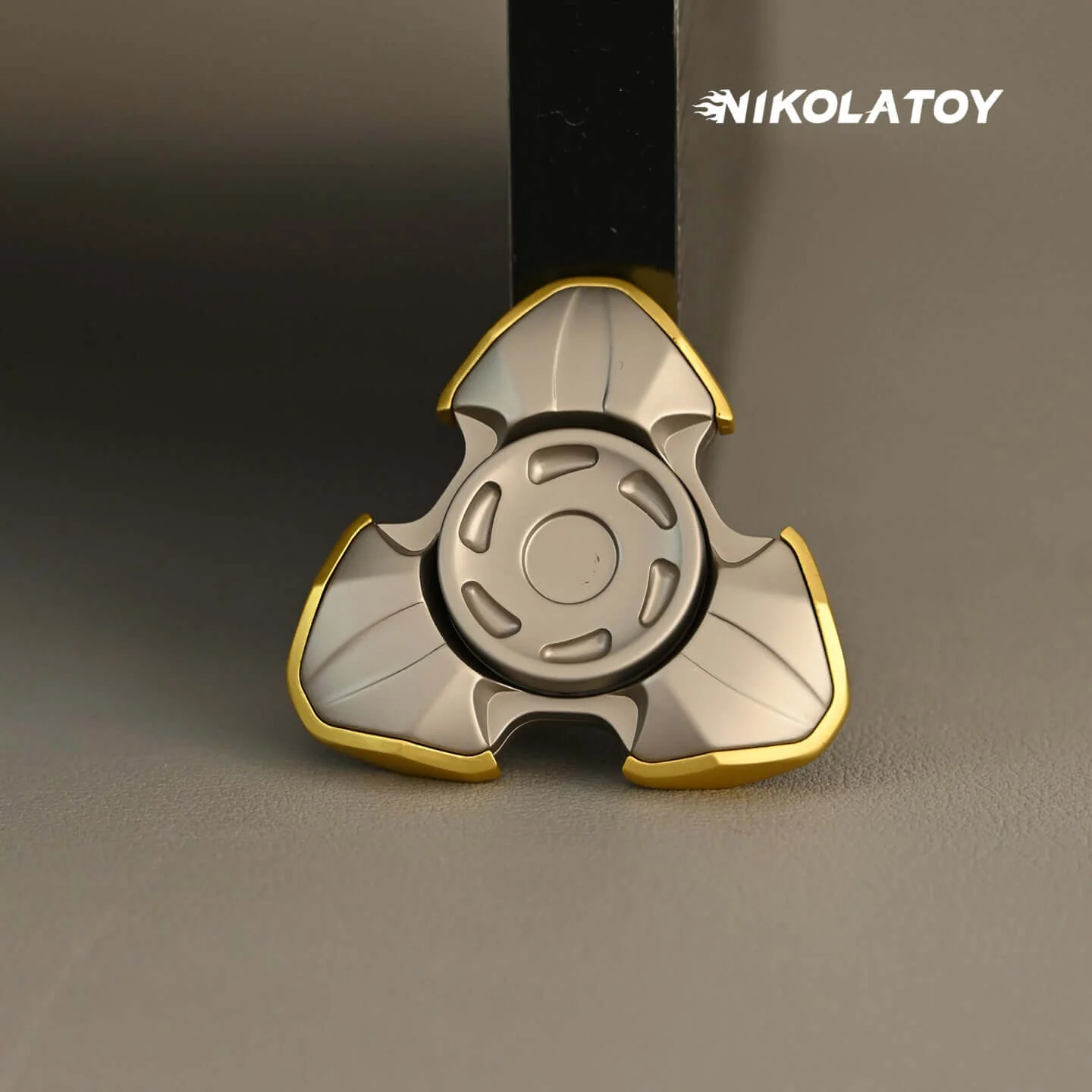 EDC Fidget Toys - Shadow Spinner - Image 5