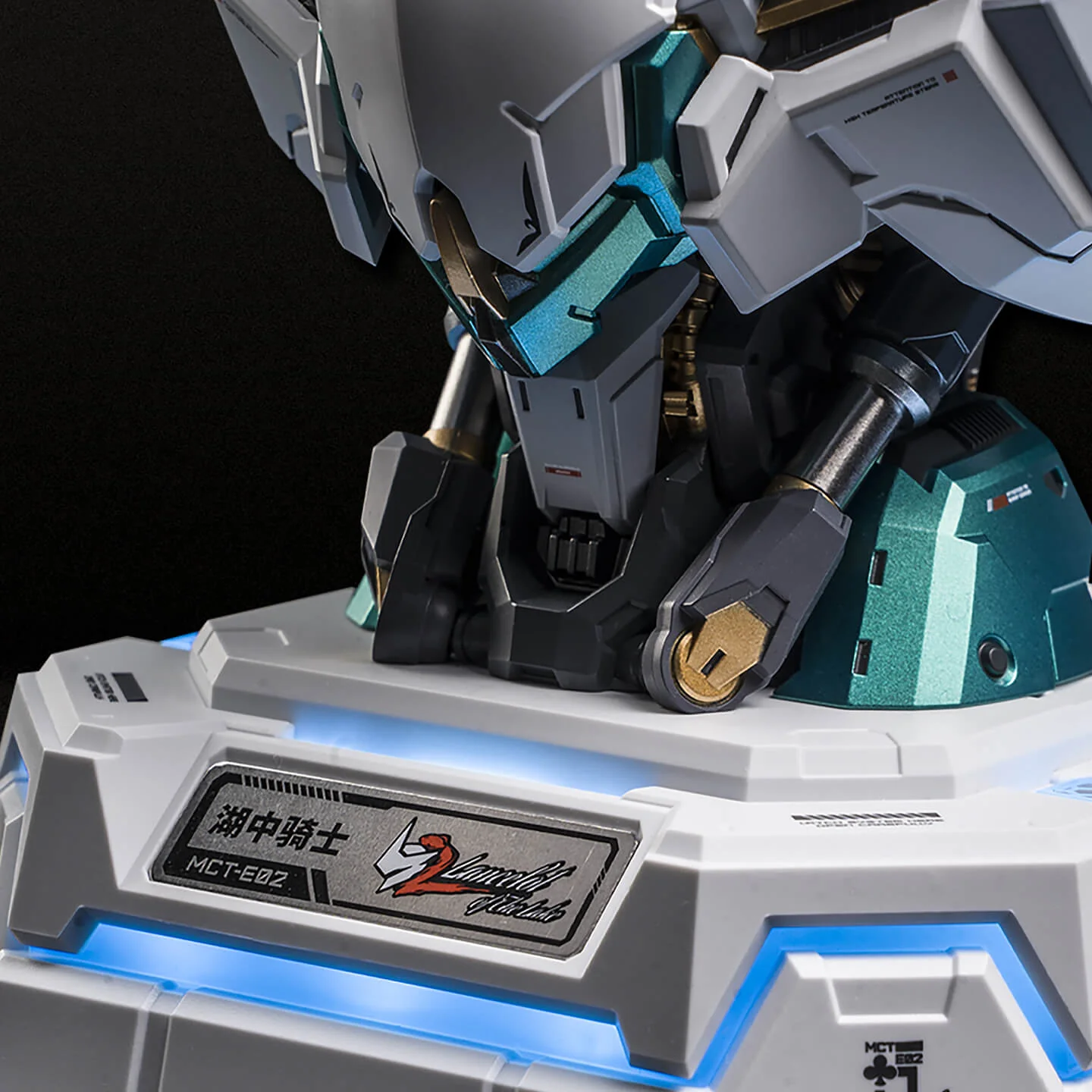Lancelot of The Lake - Desktop Charging Center - Image 6