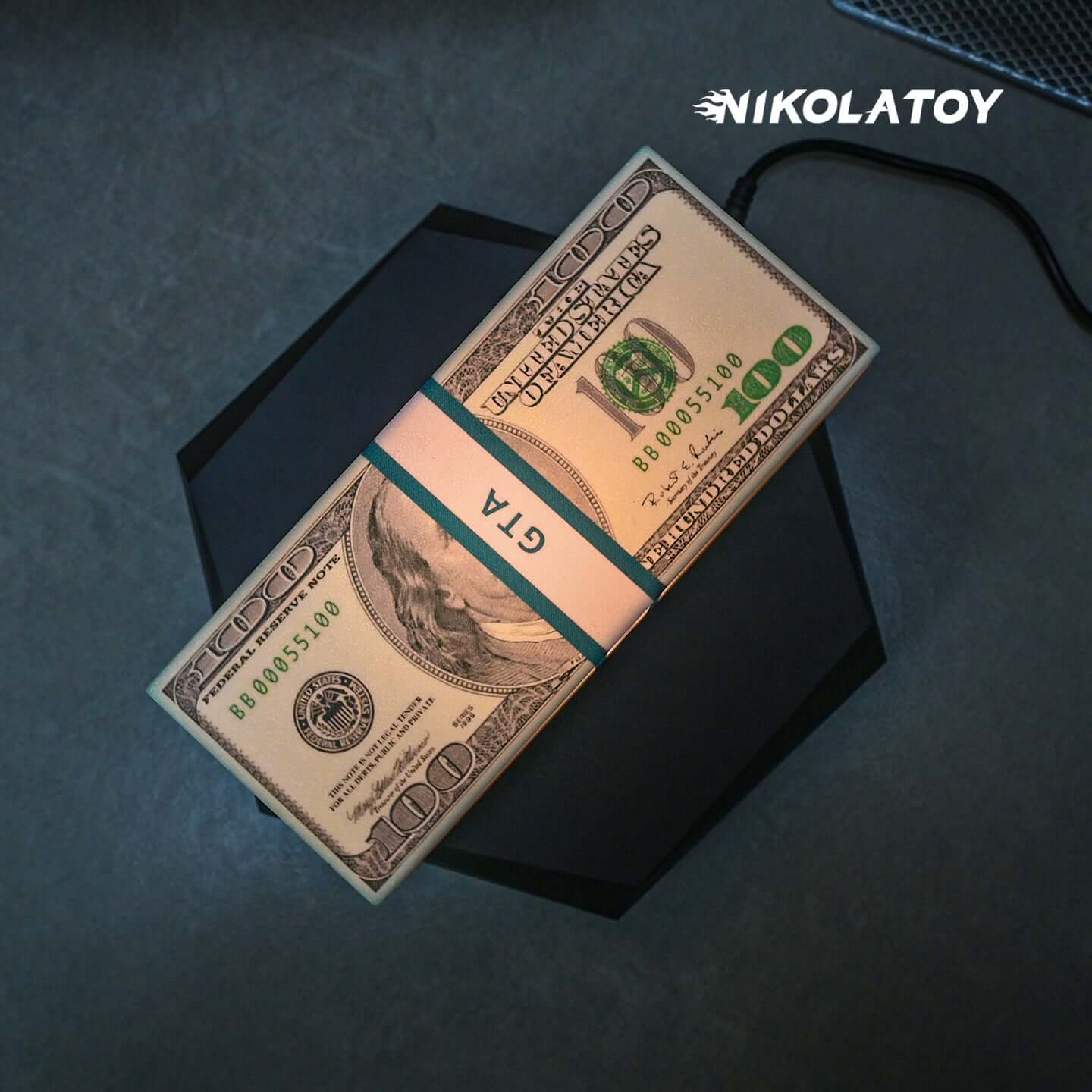 Maglev US Dollar Night Light - Image 3