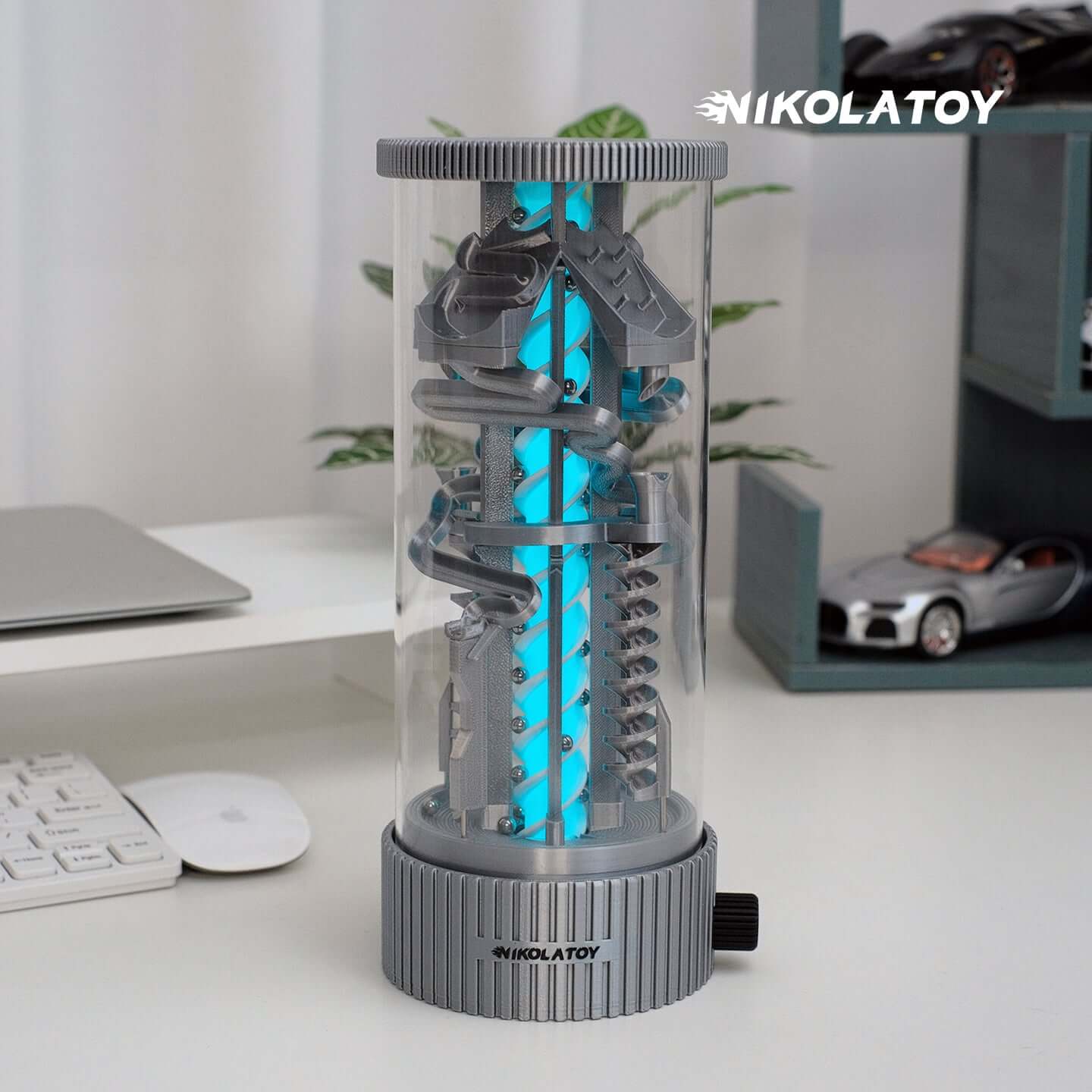 Creative EDC Spinning Pinball RGB Desktop Night Light - Image 2